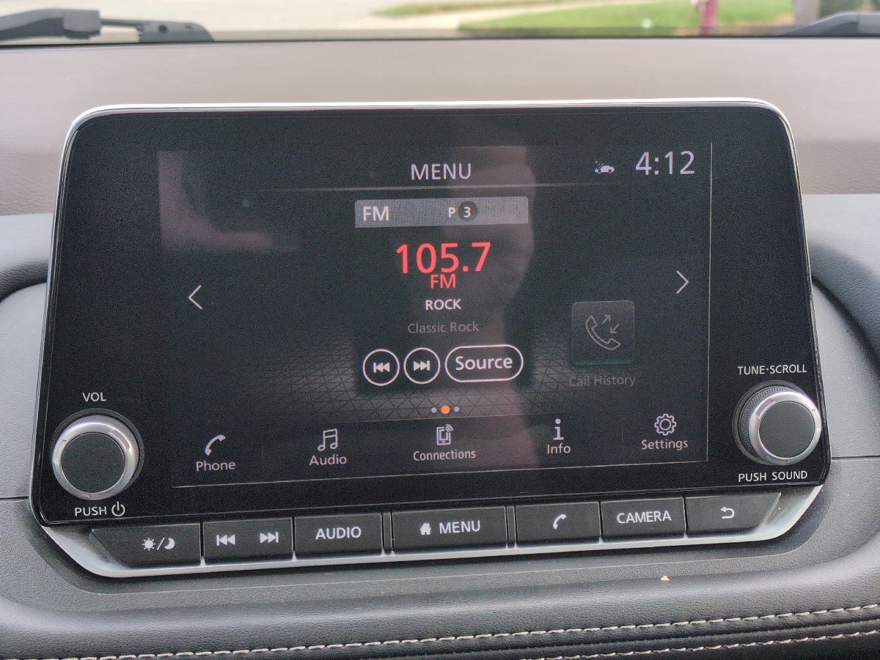 Used 2023 Nissan Rogue SV AWD/4WD image 18