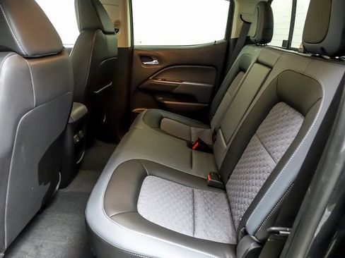 Used 2022 Chevrolet Colorado Z71 image 10