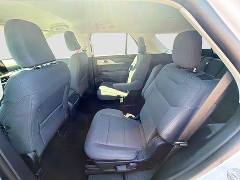 Used 2025 Ford Explorer Active image 22