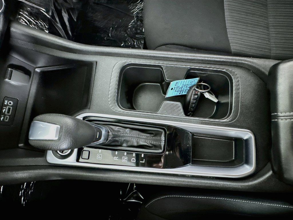 Used 2020 Nissan Sentra SV FWD image 17