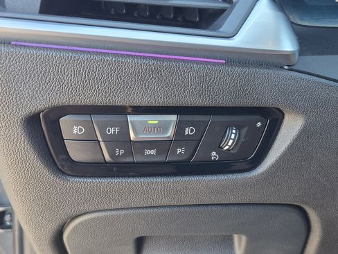 Used 2021 BMW 330i Sedan w/ M Sport Package RWD image 32