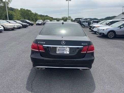 Used 2014 Mercedes-Benz E 550 4MATIC Sedan image 7