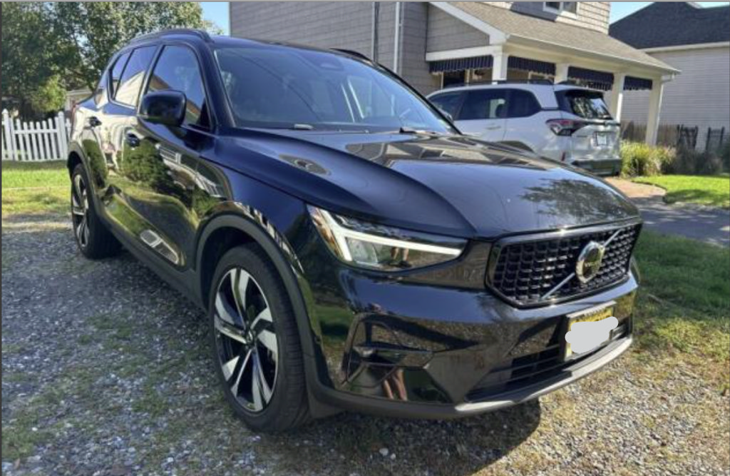 Used 2024 Volvo XC40 B5 Plus w/ Climate Package AWD/4WD image 14