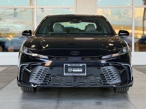 Used 2026 Toyota Camry SE w/ Multimedia Upgrade Package FWD image 5