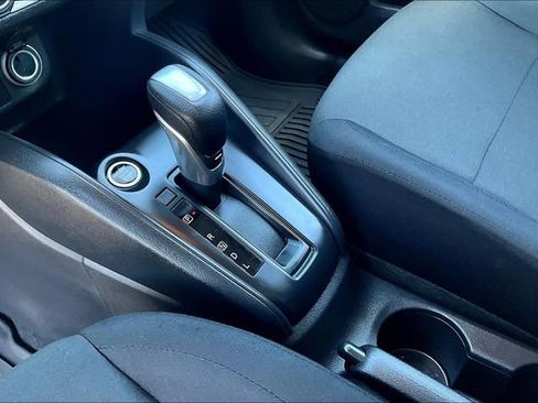 Used 2025 Nissan Kicks Play S image 17