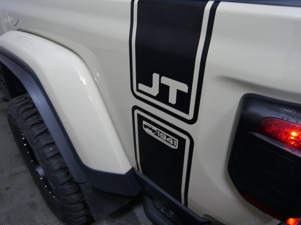 Used 2020 Jeep Gladiator Rubicon AWD/4WD image 7