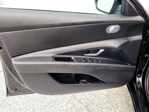 Used 2024 Hyundai Elantra SEL FWD image 10