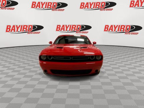 Used 2020 Dodge Challenger SXT RWD image 3