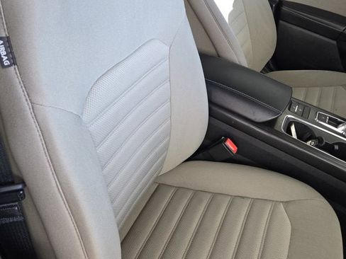 Used 2018 Ford Fusion S image 5