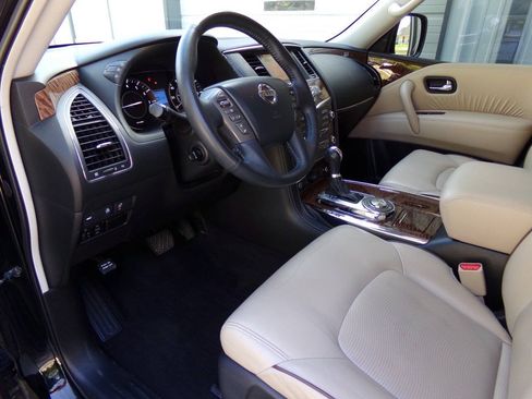 Used 2018 Nissan Armada Platinum w/ Captain Seat Package RWD image 17