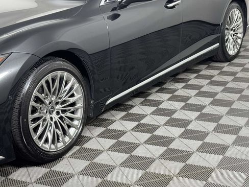 Used 2024 Lexus LS 500 AWD w/ Interior Upgrade Package image 13