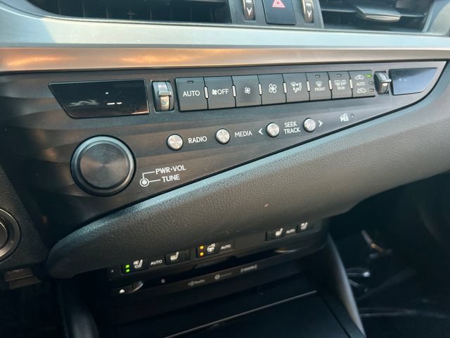 Used 2020 Lexus ES 350 F Sport w/ Accessory Package 2 FWD image 23