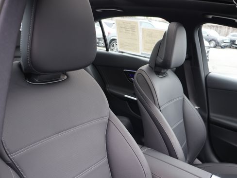 Certified 2025 Mercedes-Benz C 300 Sedan image 30