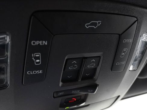 Used 2021 Toyota Sienna XSE w/ XSE Plus Package AWD/4WD image 35