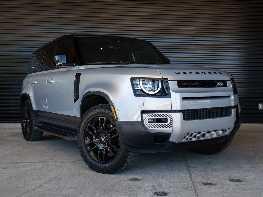 Used 2023 Land Rover Defender 110 S AWD/4WD image 9