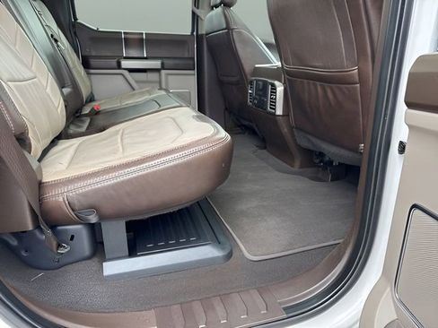 Used 2019 Ford F250 Limited image 21