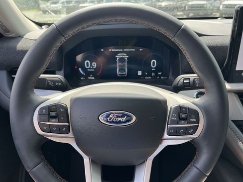 New 2026 Ford Explorer Active w/ Active Comfort Package AWD/4WD image 16