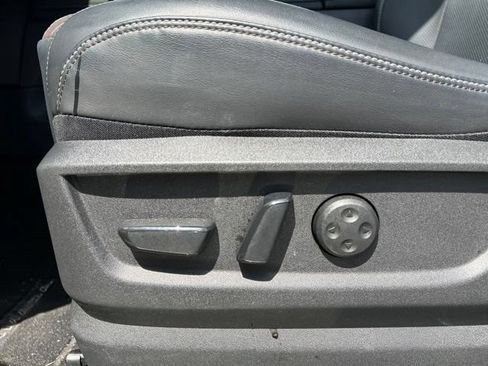 Used 2025 Nissan Armada Platinum w/ Convenience Package RWD image 30