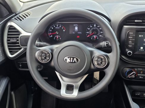 Used 2021 Kia Soul LX image 24
