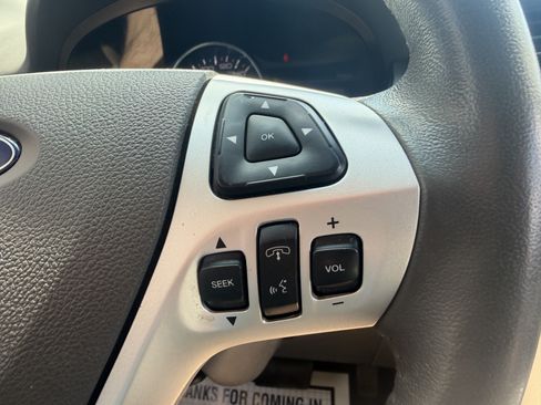 Used 2013 Ford Edge SEL FWD image 32