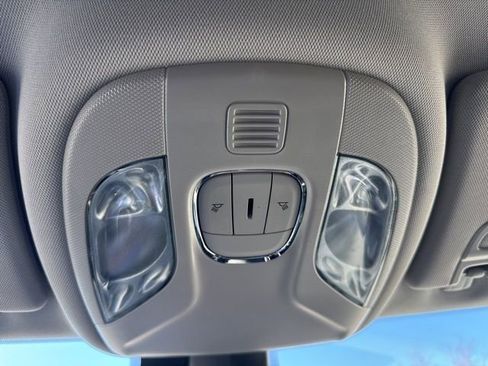 Used 2022 Jeep Compass Limited AWD/4WD image 29