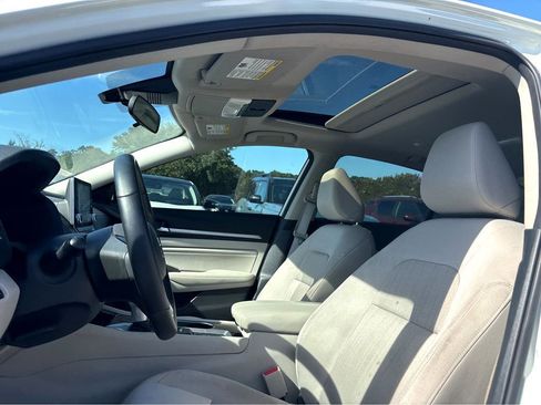 Used 2021 Nissan Altima 2.5 SV w/ SV Premium Package FWD image 15