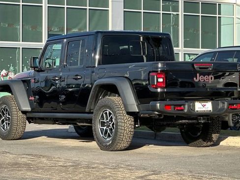 New 2026 Jeep Gladiator Rubicon w/ Steel Power Dome Hood Package image 9