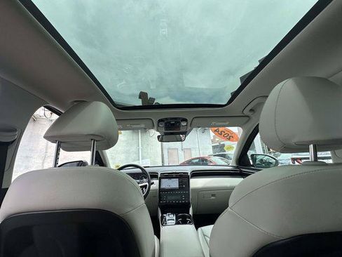 Used 2024 Hyundai Tucson Limited AWD/4WD image 18