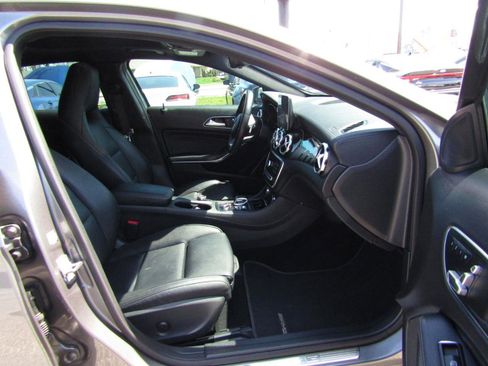 Used 2019 Mercedes-Benz GLA 45 AMG 4MATIC image 28