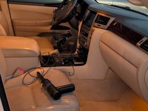 Used 2015 Lexus LX 570 4WD image 7