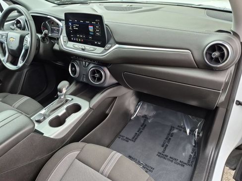 Used 2023 Chevrolet Blazer LT FWD image 28