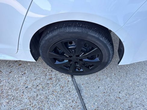 Used 2024 Toyota Corolla LE image 24