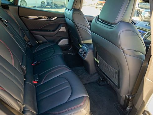 Used 2020 Maserati Levante GranSport image 32