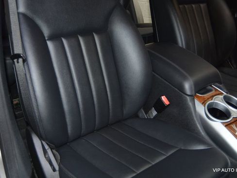 Used 2009 Mercedes-Benz R 320 BlueTEC 4MATIC image 17