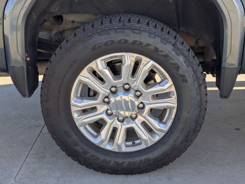 Used 2020 GMC Sierra 2500 Denali w/ Denali Ultimate Package image 12