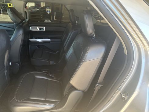 Used 2021 Ford Explorer Limited w/ Equipment Group 301A image 19