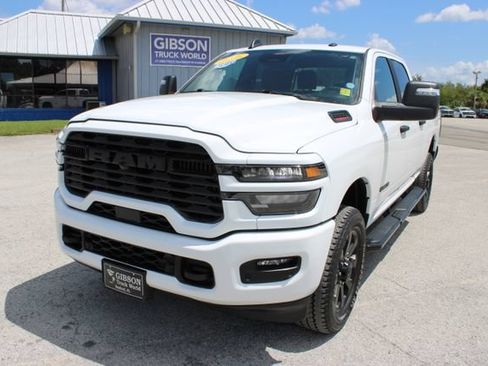 Used 2026 RAM 2500 Big Horn AWD/4WD image 3