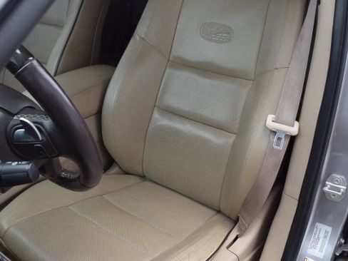 Used 2015 Jeep Grand Cherokee Overland image 30