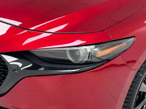 Used 2022 MAZDA MAZDA3 s image 35
