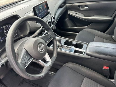 Certified 2024 Nissan Sentra SV FWD image 10