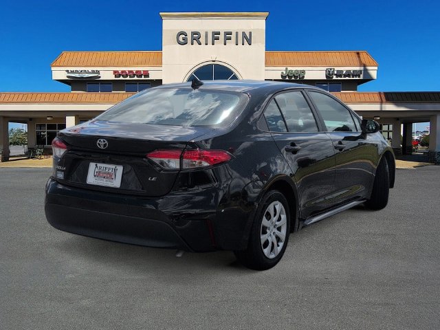 Used 2024 Toyota Corolla LE FWD image 4