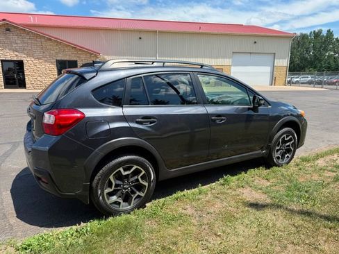Used 2017 Subaru Crosstrek 2.0i Limited AWD/4WD image 4