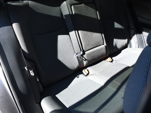 Certified 2025 Toyota RAV4 LE image 28