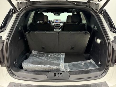 New 2025 Ford Explorer ST w/ Sun And Sound Package image 34