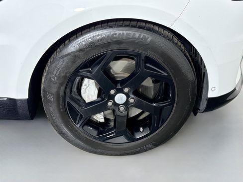 Used 2019 Land Rover Range Rover Sport HSE image 32