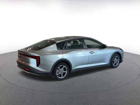 Used 2025 Kia K4 LXS image 15