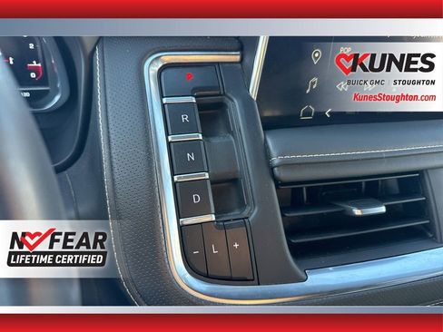 Used 2023 GMC Yukon XL SLT w/ SLT Premium Package image 33