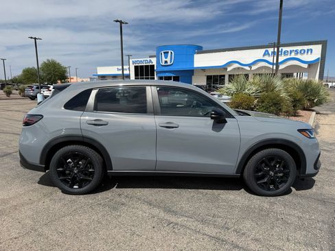 Certified 2024 Honda HR-V Sport image 4