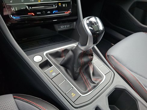 New 2026 Volkswagen Jetta GLI Autobahn FWD image 11