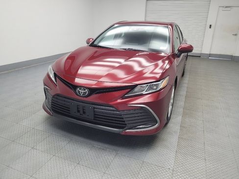 Used 2022 Toyota Camry LE image 15